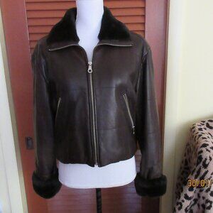 Women's leather bomber jacket